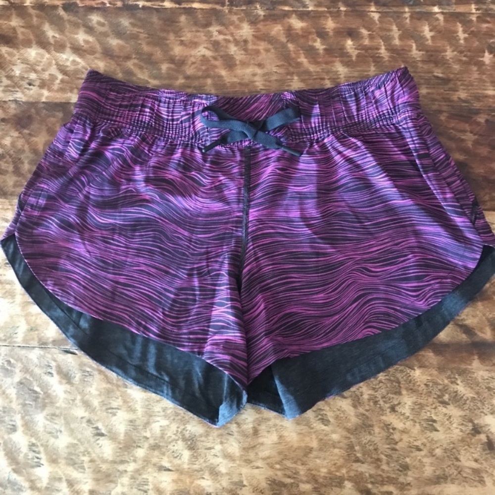 Lululemon reversible shorts!